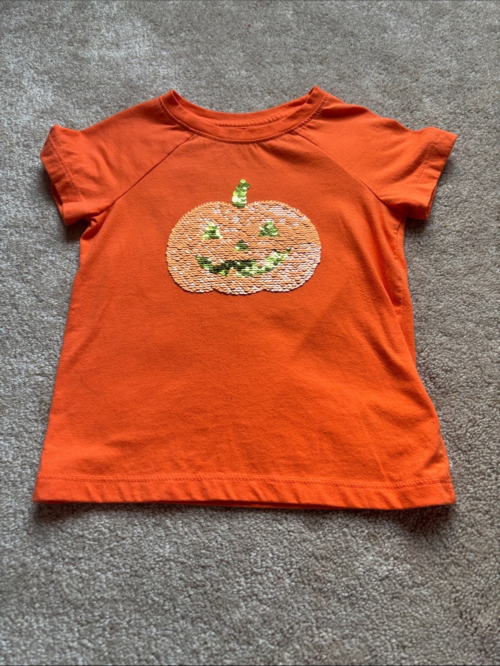 Cat & Jack Bright Orange Kids Halloween pumpkin sequin t shirt size XS 4/5 NWOT